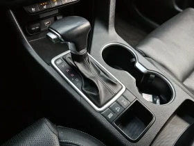 Kia Sportage 2.0 CRDi 4WD, снимка 9