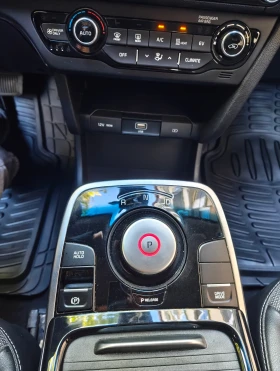 Kia Niro 65KWh* SOH 97%* KIA CONNECT* , снимка 9