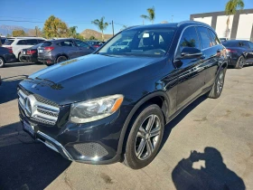  Mercedes-Benz GLC 30...