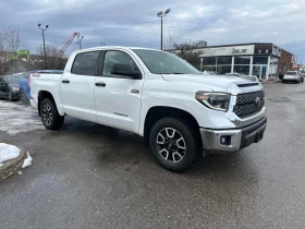 Toyota Tundra * 4x4 Crewmax * CARFAX * БЕЗ ПЪРВОНАЧАЛНА ВНОСКА, снимка 3