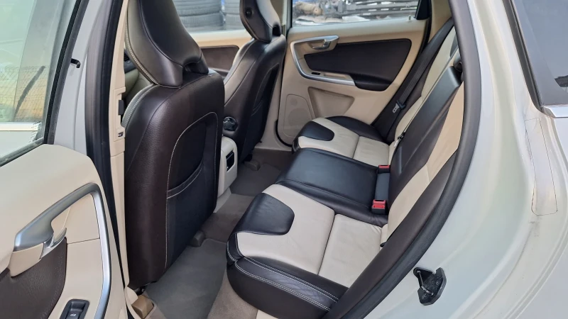 Volvo XC60 D 5 HEICO 232 P.S., снимка 10 - Автомобили и джипове - 50038117