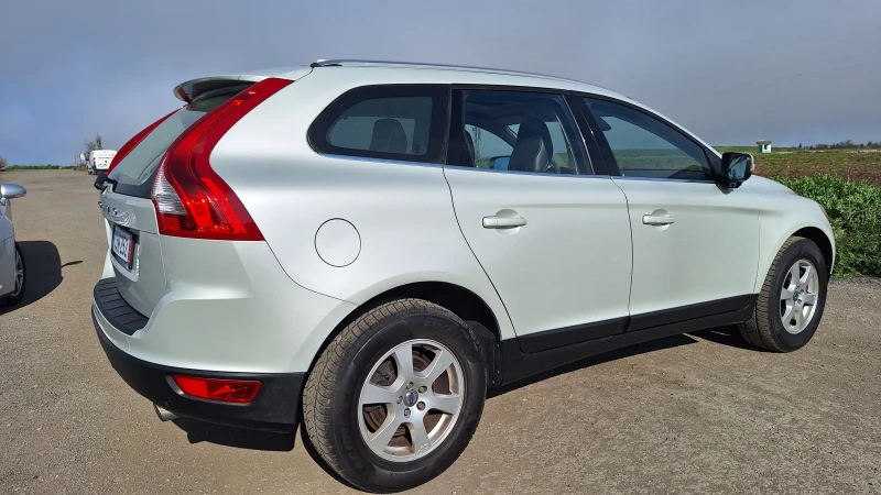 Volvo XC60 D 5 HEICO 232 P.S., снимка 3 - Автомобили и джипове - 50038117