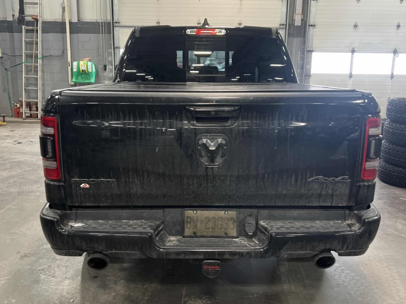 Dodge RAM 1500 CARFAX* АВТОФИНАНСИРАНЕ БЕЗ ПЪРВОНАЧАЛНА ВНОСКА, снимка 4 - Автомобили и джипове - 52964434