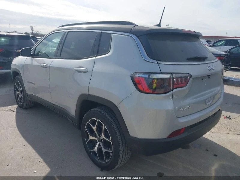 Jeep Compass 2.0L I-4 DI, DOHC, VVT, TURBO, 200HP 4X4 Drive, снимка 8 - Автомобили и джипове - 53113068