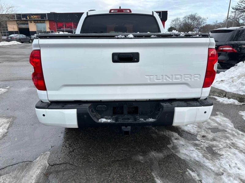 Toyota Tundra * 4x4 Crewmax * CARFAX * БЕЗ ПЪРВОНАЧАЛНА ВНОСКА, снимка 4 - Автомобили и джипове - 53290643