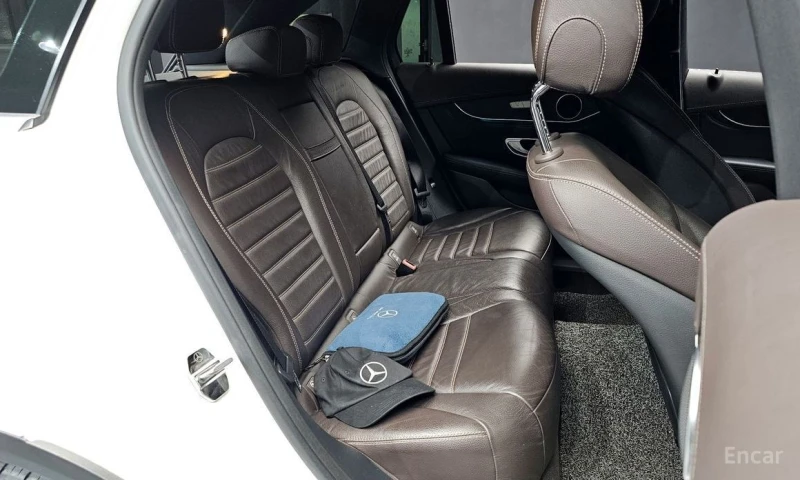 Mercedes-Benz GLC 220, снимка 12 - Автомобили и джипове - 53340156