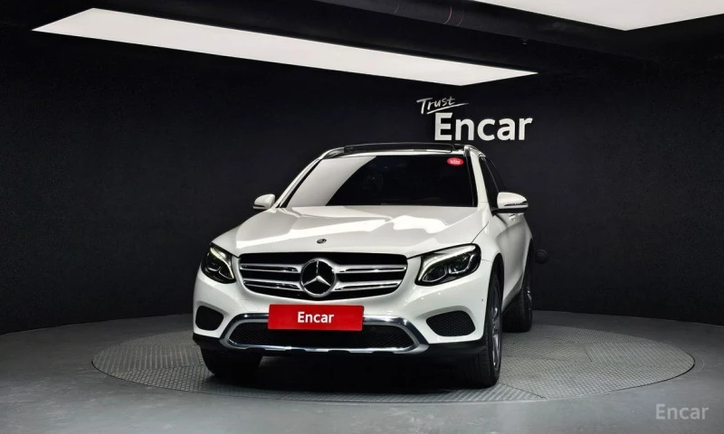 Mercedes-Benz GLC 220, снимка 3 - Автомобили и джипове - 53340156