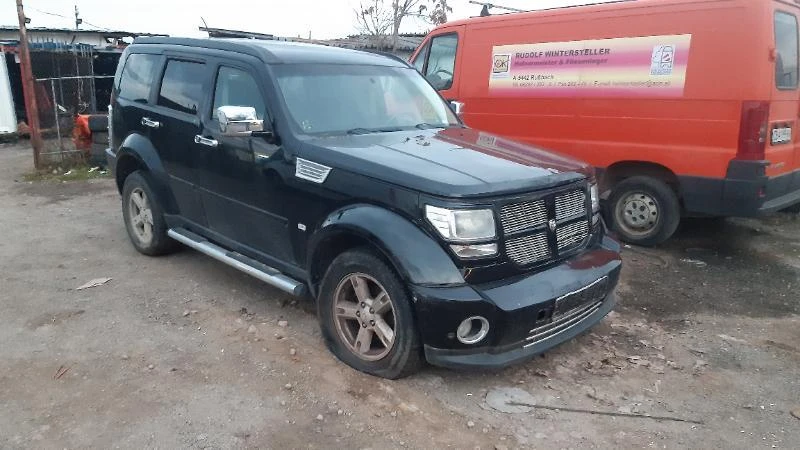 Dodge Nitro 2.8crd/на части  - изображение 2