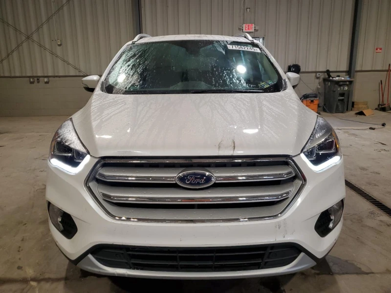 Ford Escape 2.0* TITANIUM* РЕАЛНИ КМ* ПЕРФЕКТНА - 24900 лв. - 35378908 1