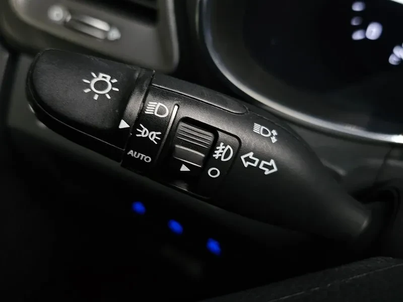 Hyundai Santa fe 2.0, снимка 17 - Автомобили и джипове - 54256635