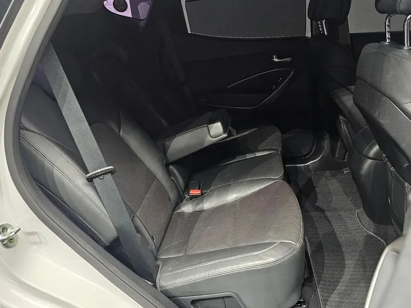 Hyundai Santa fe 2.0, снимка 12 - Автомобили и джипове - 54256635