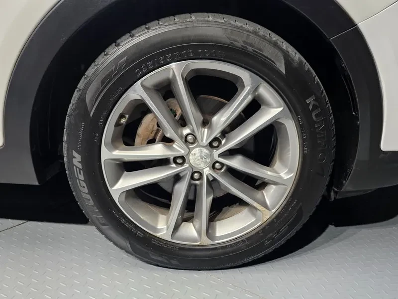 Hyundai Santa fe 2.0, снимка 5 - Автомобили и джипове - 54256635