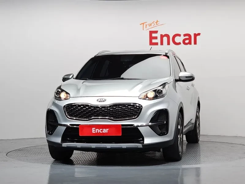 Kia Sportage 2.0 CRDi 4WD, снимка 3 - Автомобили и джипове - 54276680