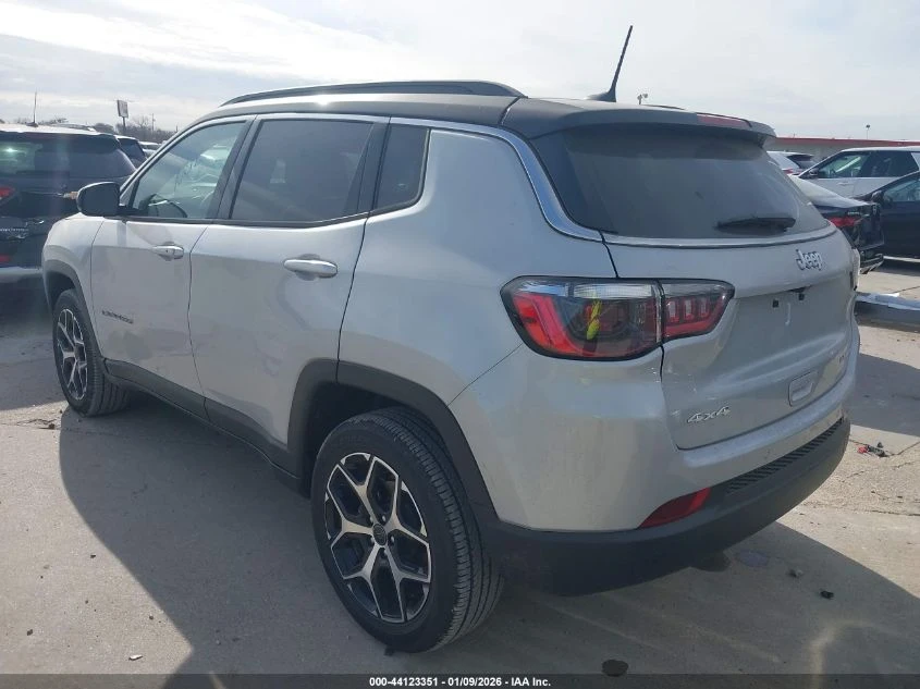 Jeep Compass 2.0L I-4 DI, DOHC, VVT, TURBO, 200HP 4X4 Drive - изображение 8