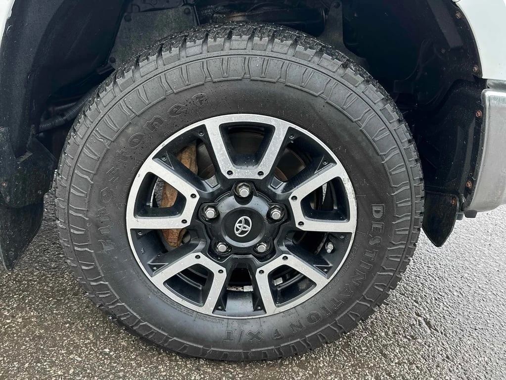 Toyota Tundra * 4x4 Crewmax * CARFAX * БЕЗ ПЪРВОНАЧАЛНА ВНОСКА - изображение 7