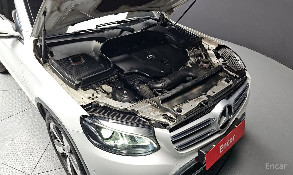 Mercedes-Benz GLC 220  - изображение 6