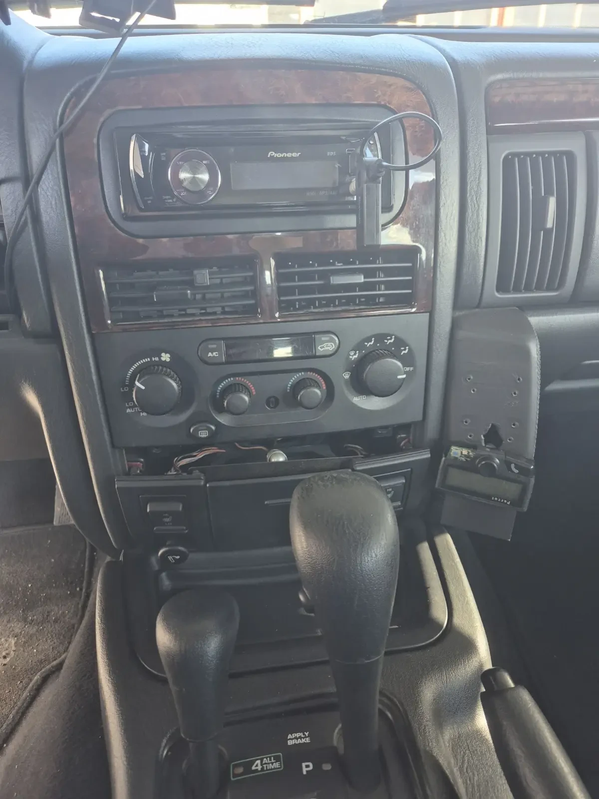 Jeep Grand cherokee 4.7 HO, снимка 6 - Автомобили и джипове - 53850076