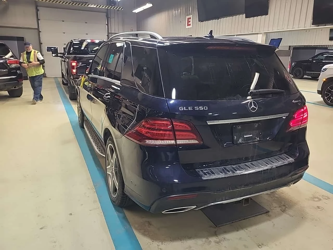 Mercedes-Benz GLE 500 550  CARFAX, снимка 4 - Автомобили и джипове - 53857813