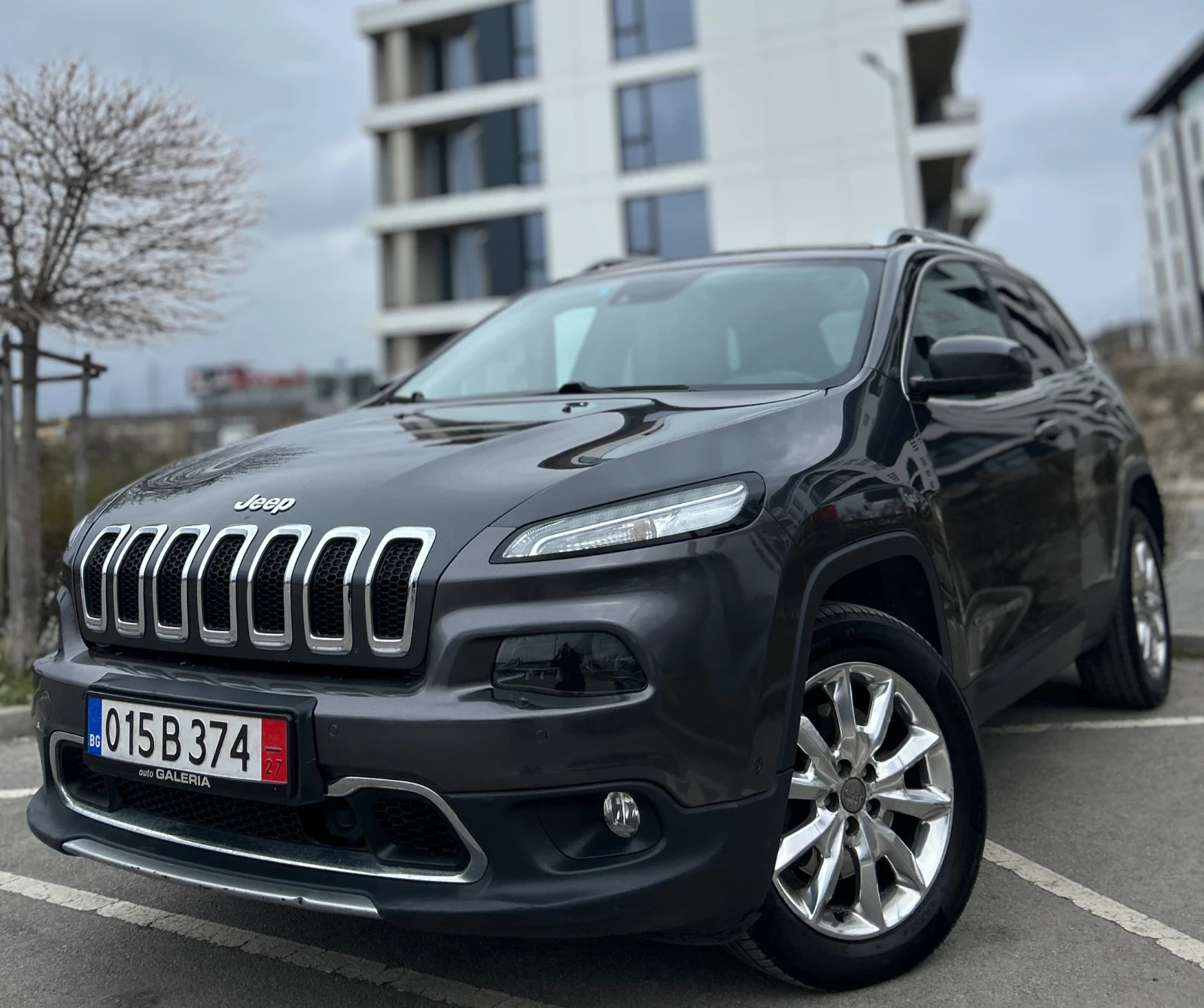 Jeep Cherokee, снимка 5 - Автомобили и джипове - 53888971