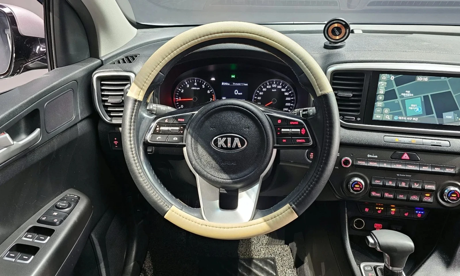 Kia Sportage 2.0 2Wd Prestige, снимка 12 - Автомобили и джипове - 53913930