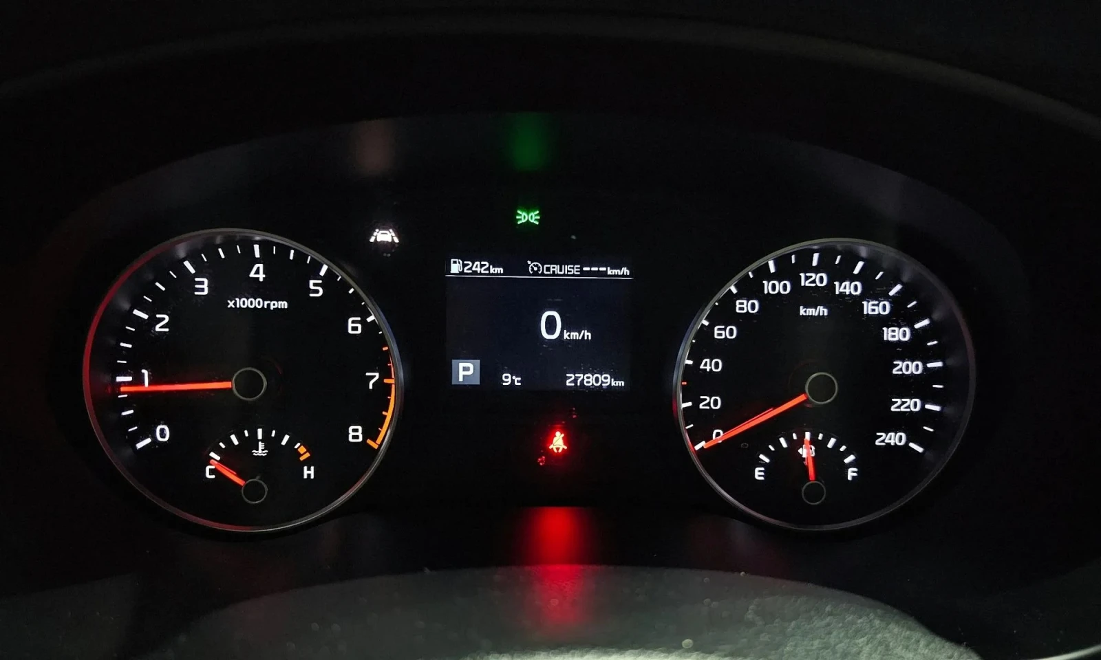 Kia Sportage 2.0 2Wd Prestige, снимка 7 - Автомобили и джипове - 53913930