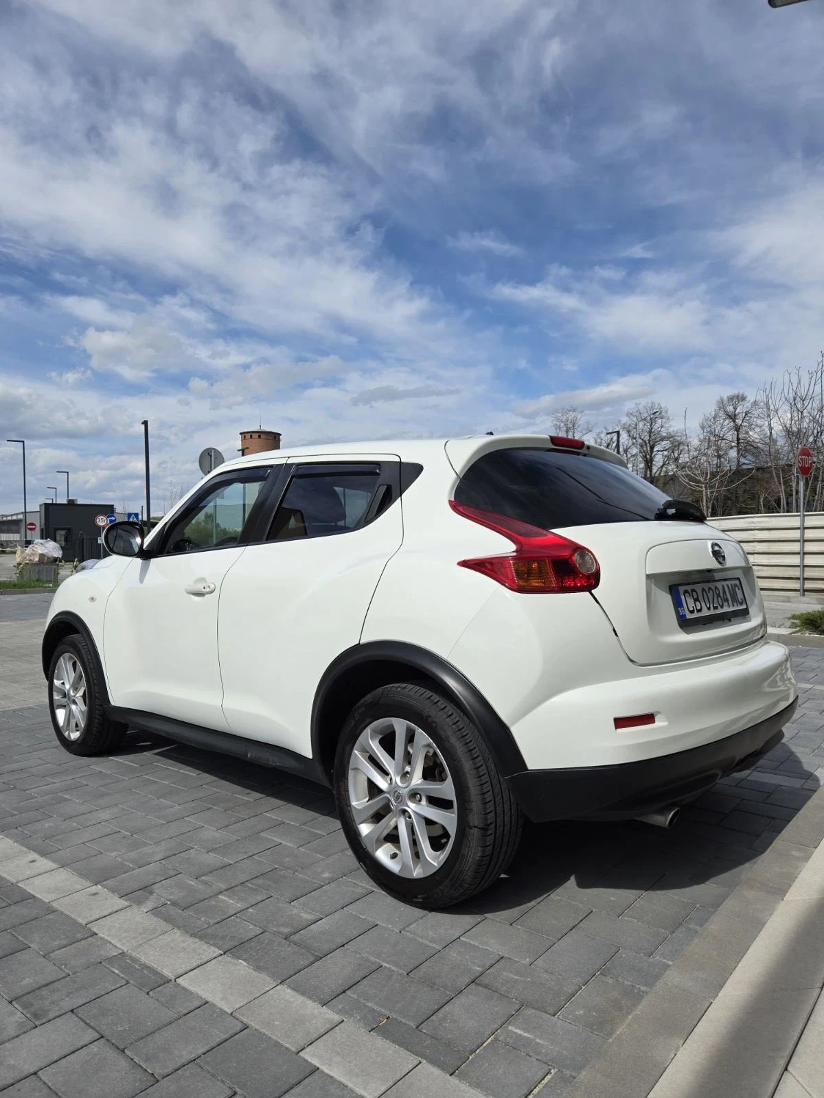 Nissan Juke газ, снимка 5 - Автомобили и джипове - 54173399