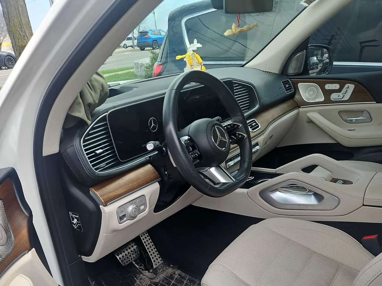 Mercedes-Benz GLS 450 ОБДУХВАНЕ/ПАНОРАМА/ДИСТРОНИК/360/HUD/OT MERCEDES, снимка 7 - Автомобили и джипове - 54232164