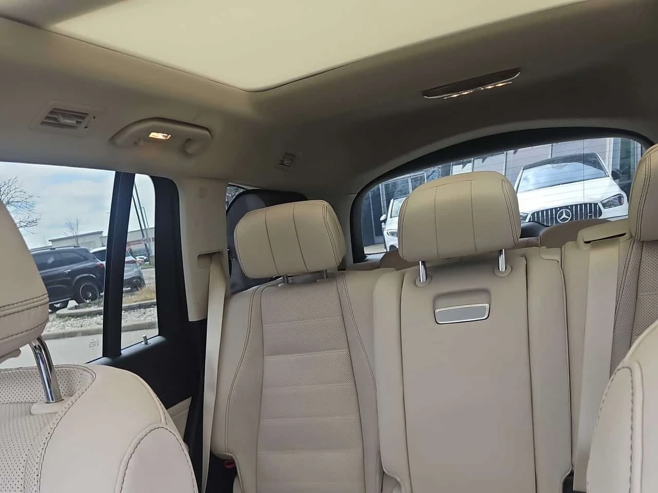 Mercedes-Benz GLS 450 ОБДУХВАНЕ/ПАНОРАМА/ДИСТРОНИК/360/HUD/OT MERCEDES, снимка 10 - Автомобили и джипове - 54232164