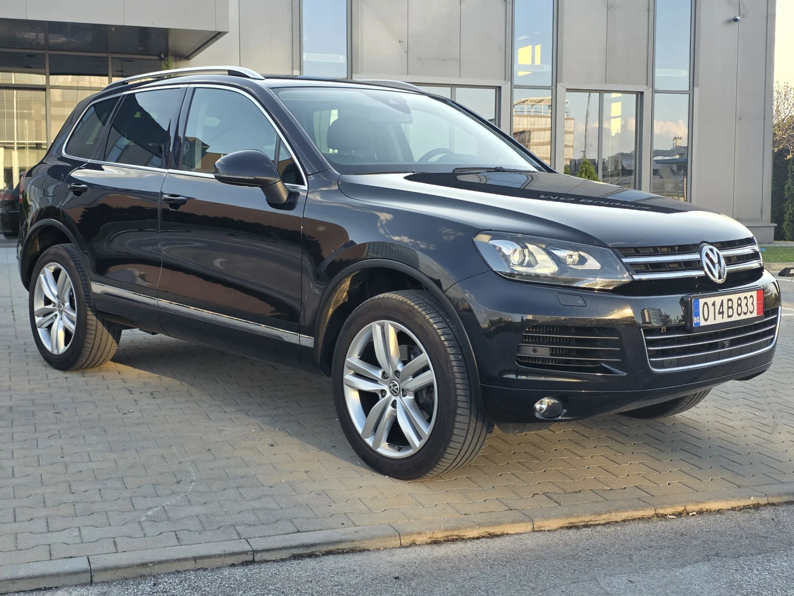 VW Touareg 3.0TDI FULL SERVICE HISTORY , снимка 6 - Автомобили и джипове - 54558908