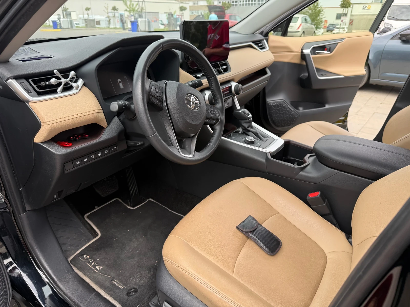 Toyota Rav4 Luxury , снимка 5 - Автомобили и джипове - 56073717
