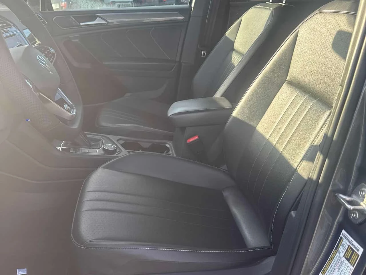 VW Tiguan * Comfortline R Line Black Edition * CARFAX * ���� | Mobile.bg � ����������� 10