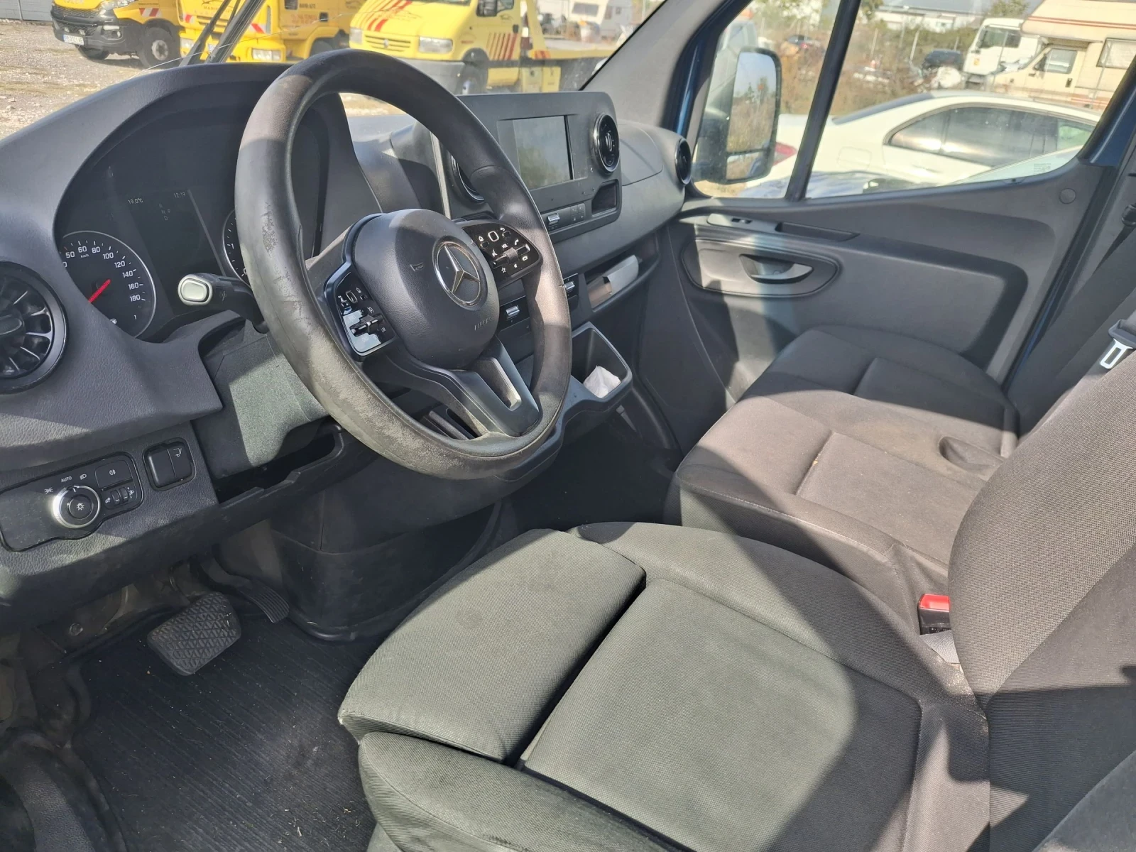 Mercedes-Benz Sprinter 2.2 651 euro6 105kw Падащ Борд  - изображение 6