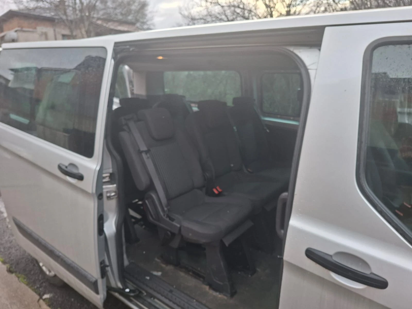 Ford Transit Custom 2.2 TDCi 9местен - изображение 6
