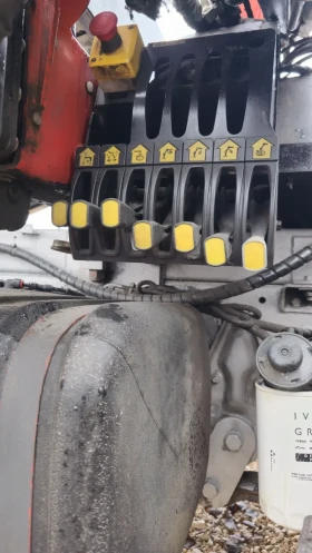 Iveco Eurocargo120e Самосвал + Кран, снимка 14