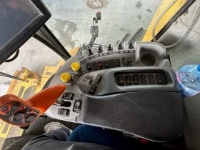 Комбайн New Holland CR9080, снимка 11