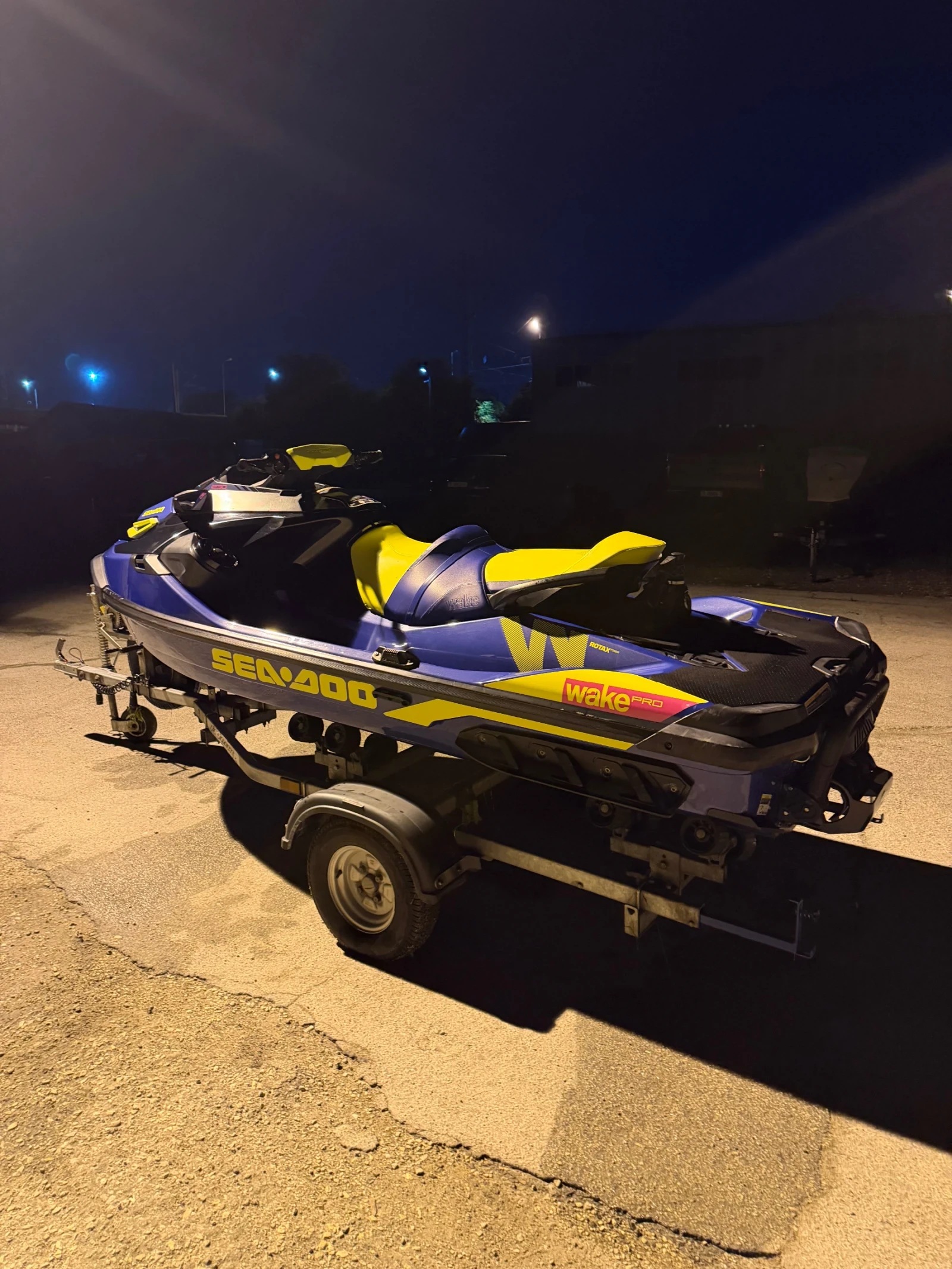 Джет Bombardier Sea Doo Sea Doo Wake Pro 230, снимка 9 - Воден транспорт - 55749310