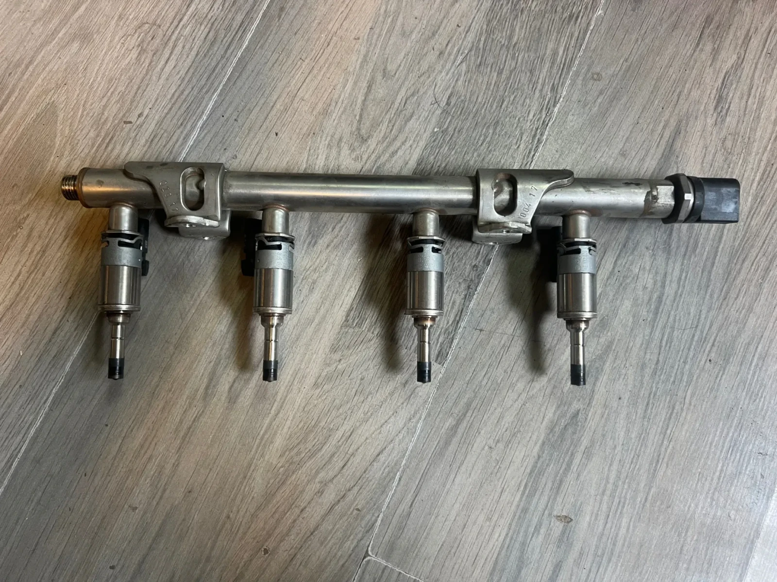 04E133320D    1.4TSI VW AUDI SEAT SKODA 04E 133 320 D | Mobile.bg   2