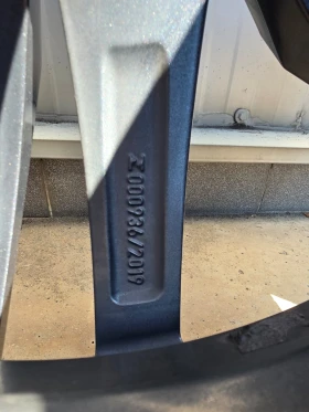 Гуми с джанти Michelin 295/35R21, снимка 9