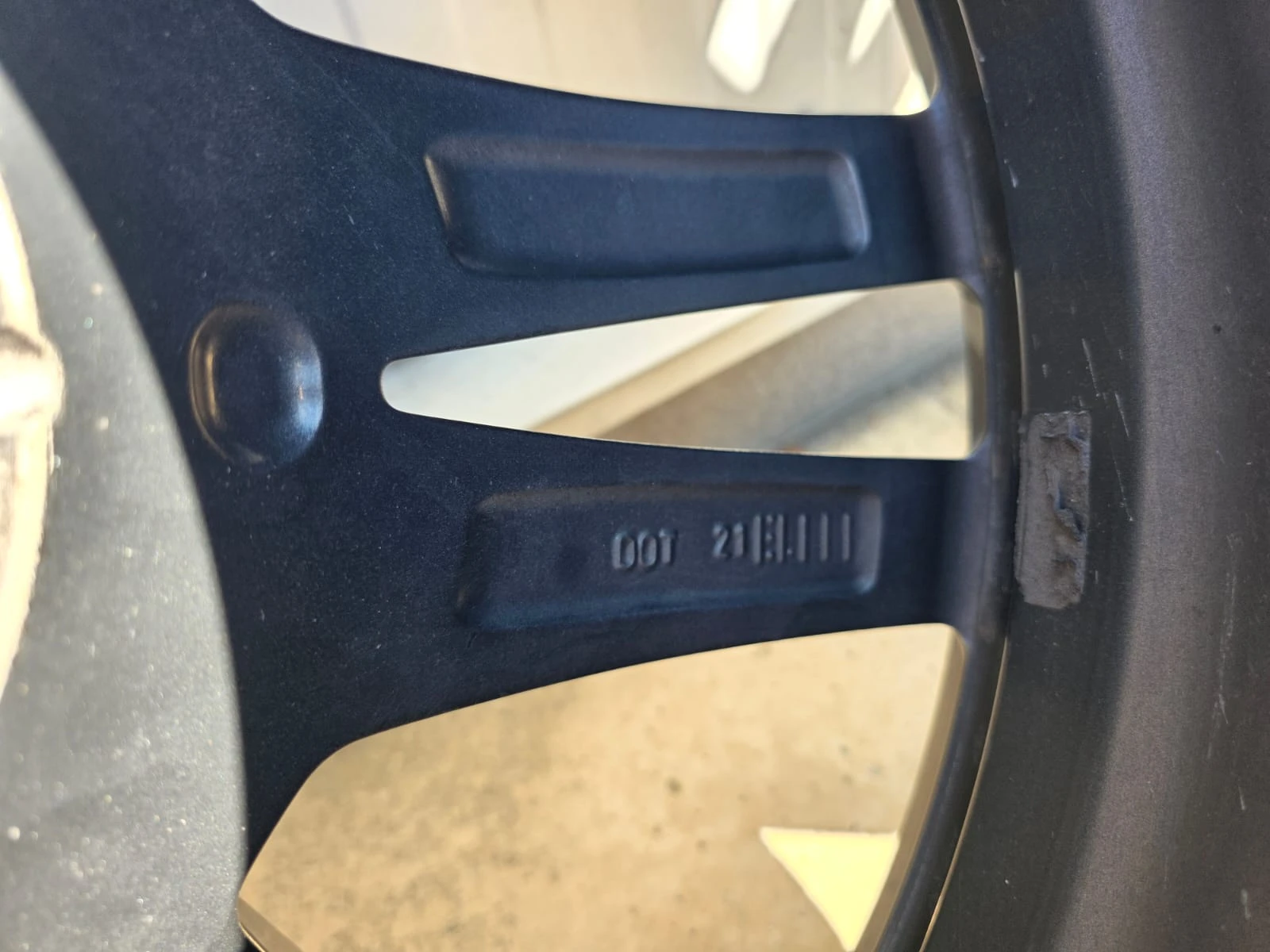 ���� � ������ 295/35R21 | Mobile.bg � ����������� 13