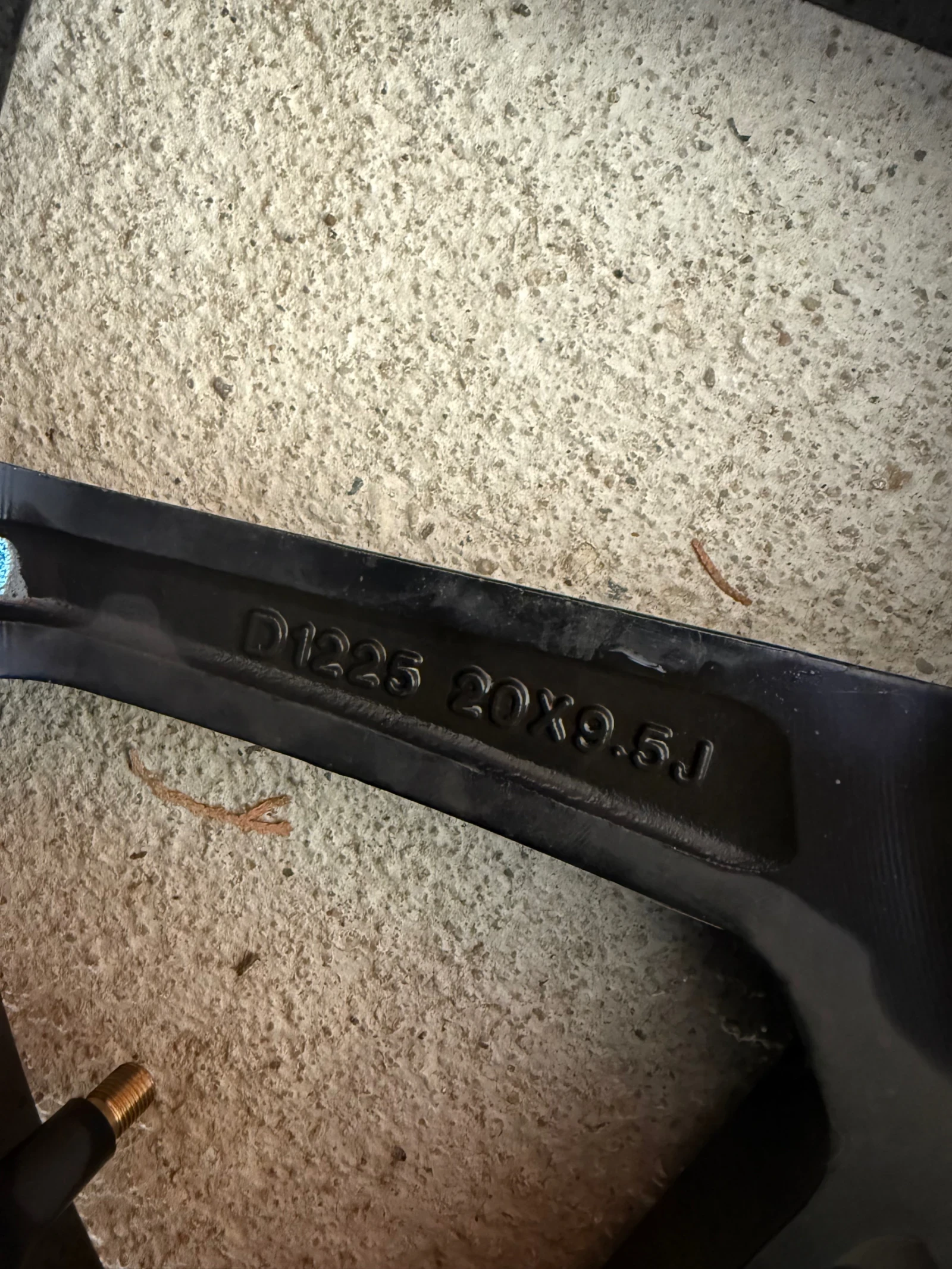 ���� � ������ 85/95R20 | Mobile.bg � ����������� 5