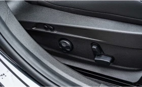 Alfa Romeo Giulia 2.0Q4/280HP/VELOCE/MATRIX/PANO/H&K/MEMO/906g, снимка 13