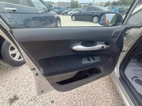 Toyota Auris 2.0D4D, снимка 9