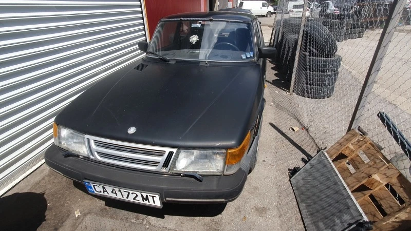 Saab 900 Notchback , снимка 1 - Автомобили и джипове - 47940649