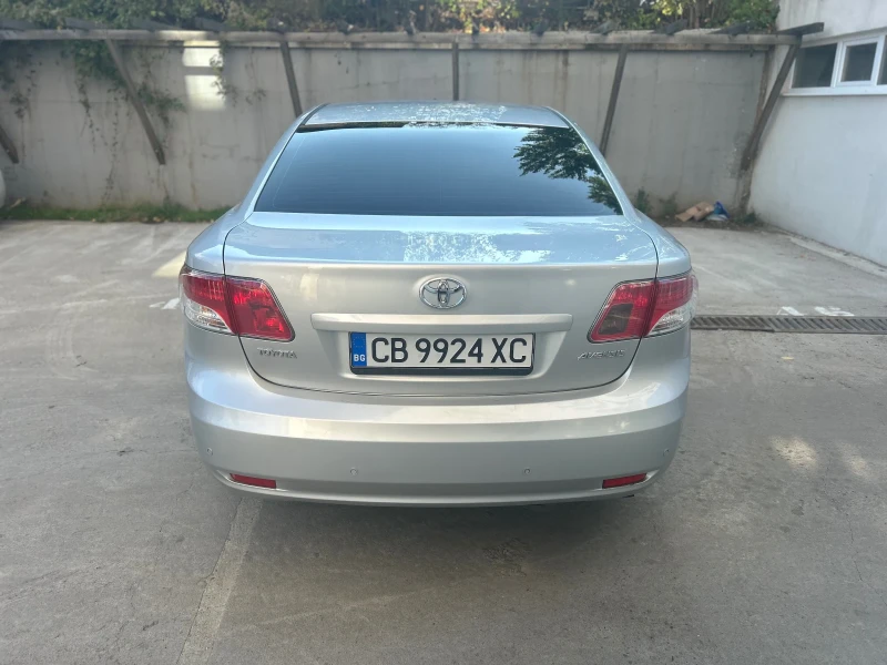 Toyota Avensis 2.0, снимка 4 - Автомобили и джипове - 47646678