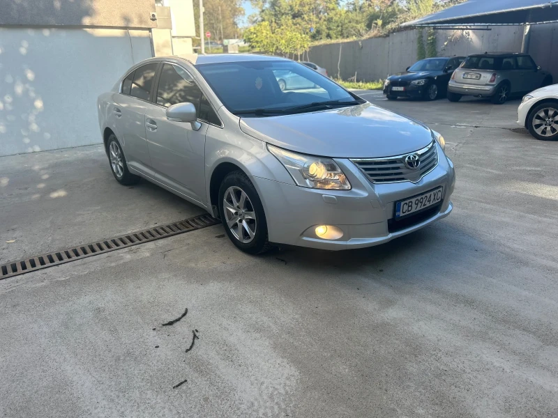 Toyota Avensis 2.0, снимка 2 - Автомобили и джипове - 47646678