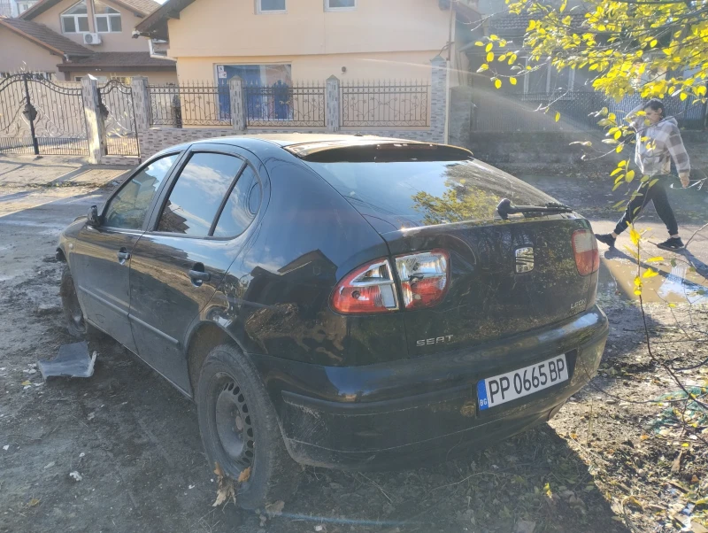 Seat Leon, снимка 1 - Автомобили и джипове - 48084170