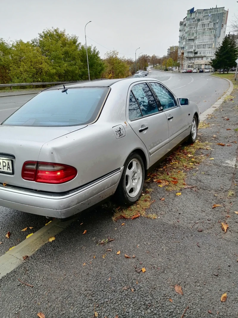 Mercedes-Benz E 250 W210 , снимка 2 - Автомобили и джипове - 48095072