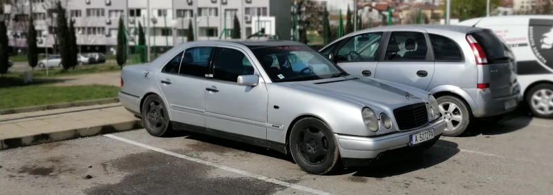 Mercedes-Benz E 250 W210 , снимка 7 - Автомобили и джипове - 48095072