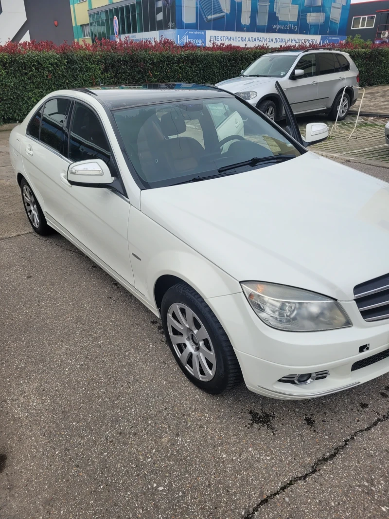 Mercedes-Benz C 180, снимка 2 - Автомобили и джипове - 49145842