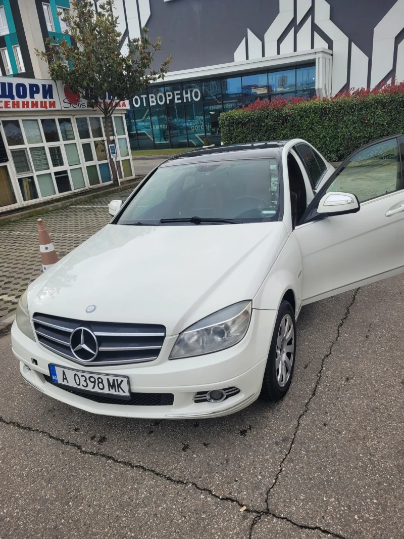 Mercedes-Benz C 180, снимка 1 - Автомобили и джипове - 49145842